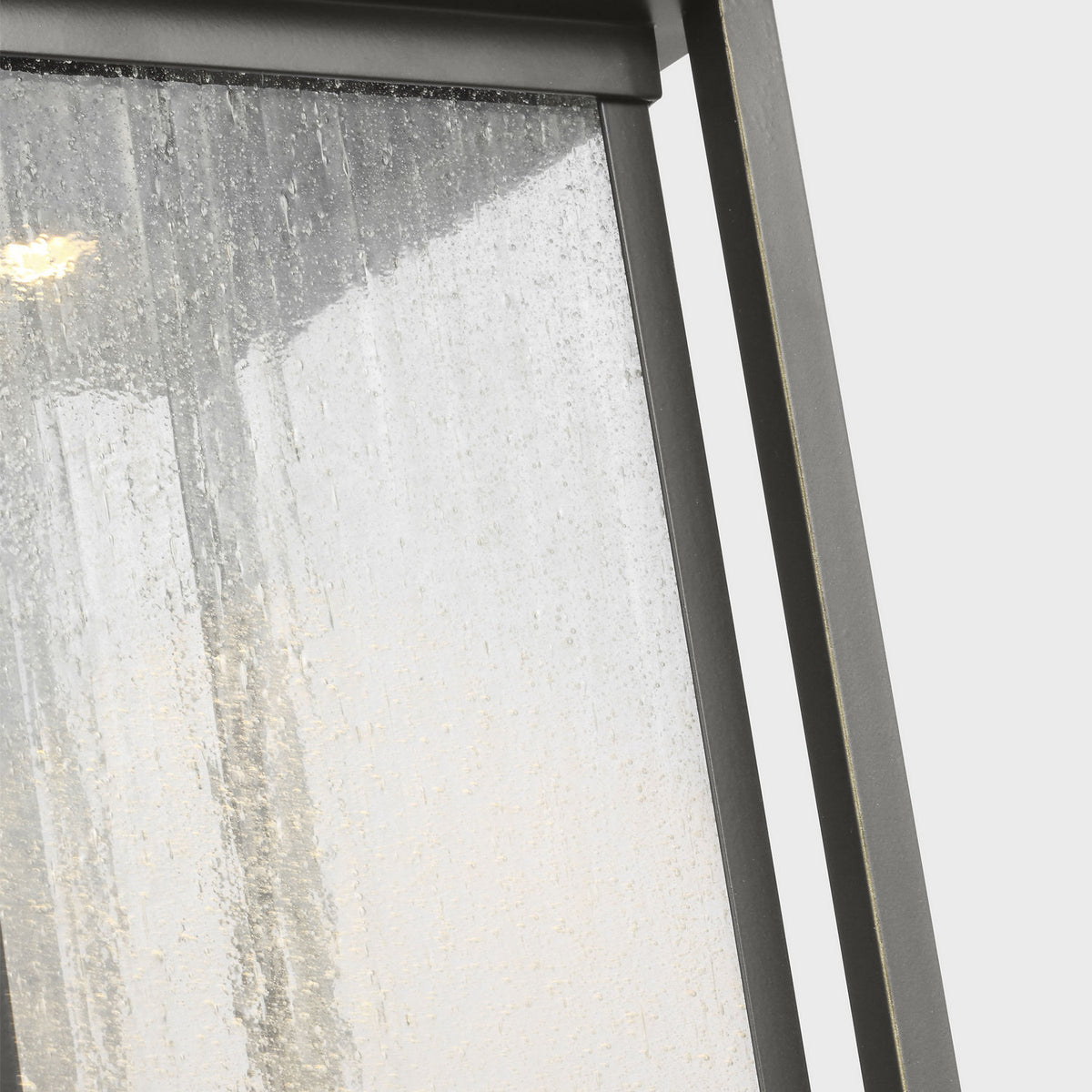Audley 15" LED Lantern — Distressed Seeded