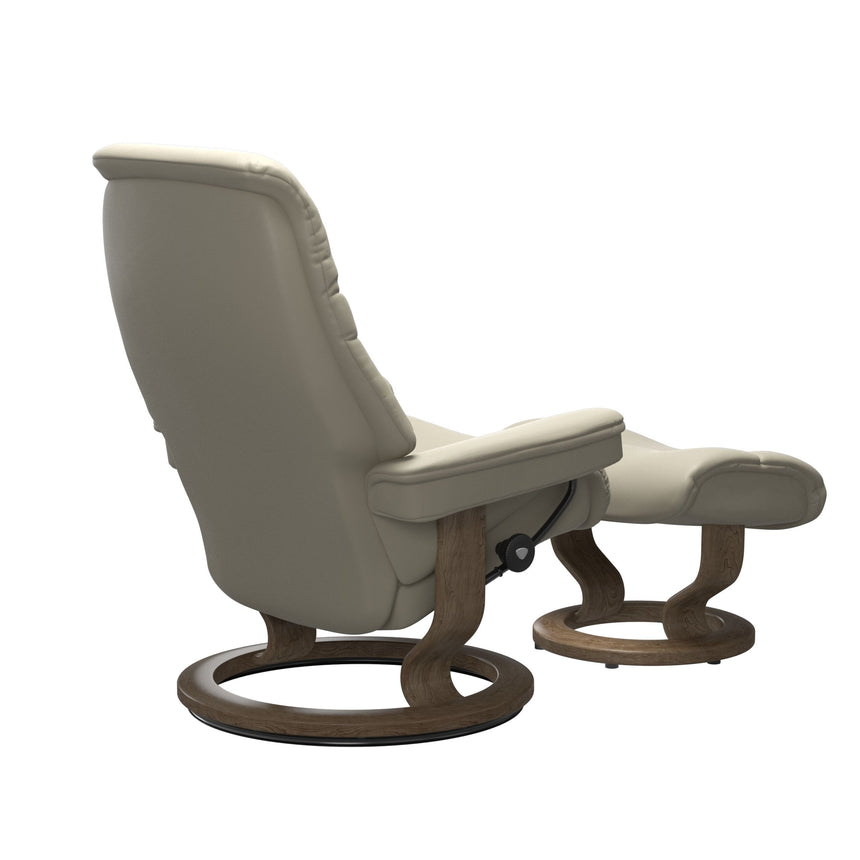 Sunrise Recliner - Classic Base - Paloma Light Grey - Smoked Oak Wood