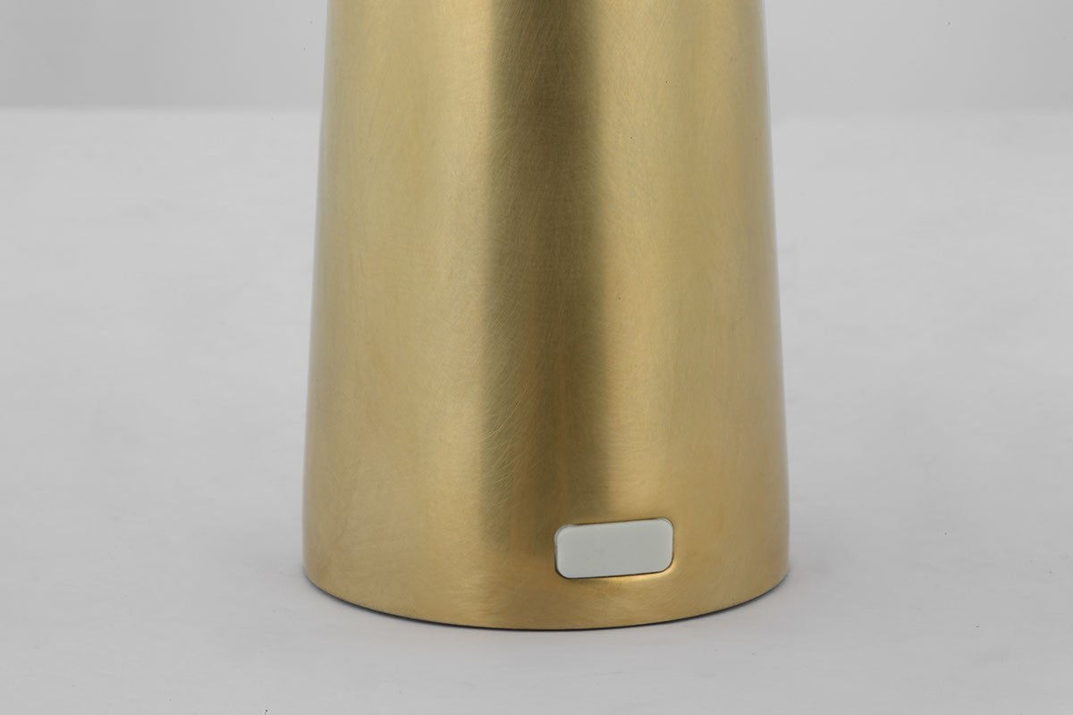 Sesa Short Accent Rechargeable Table Lamp