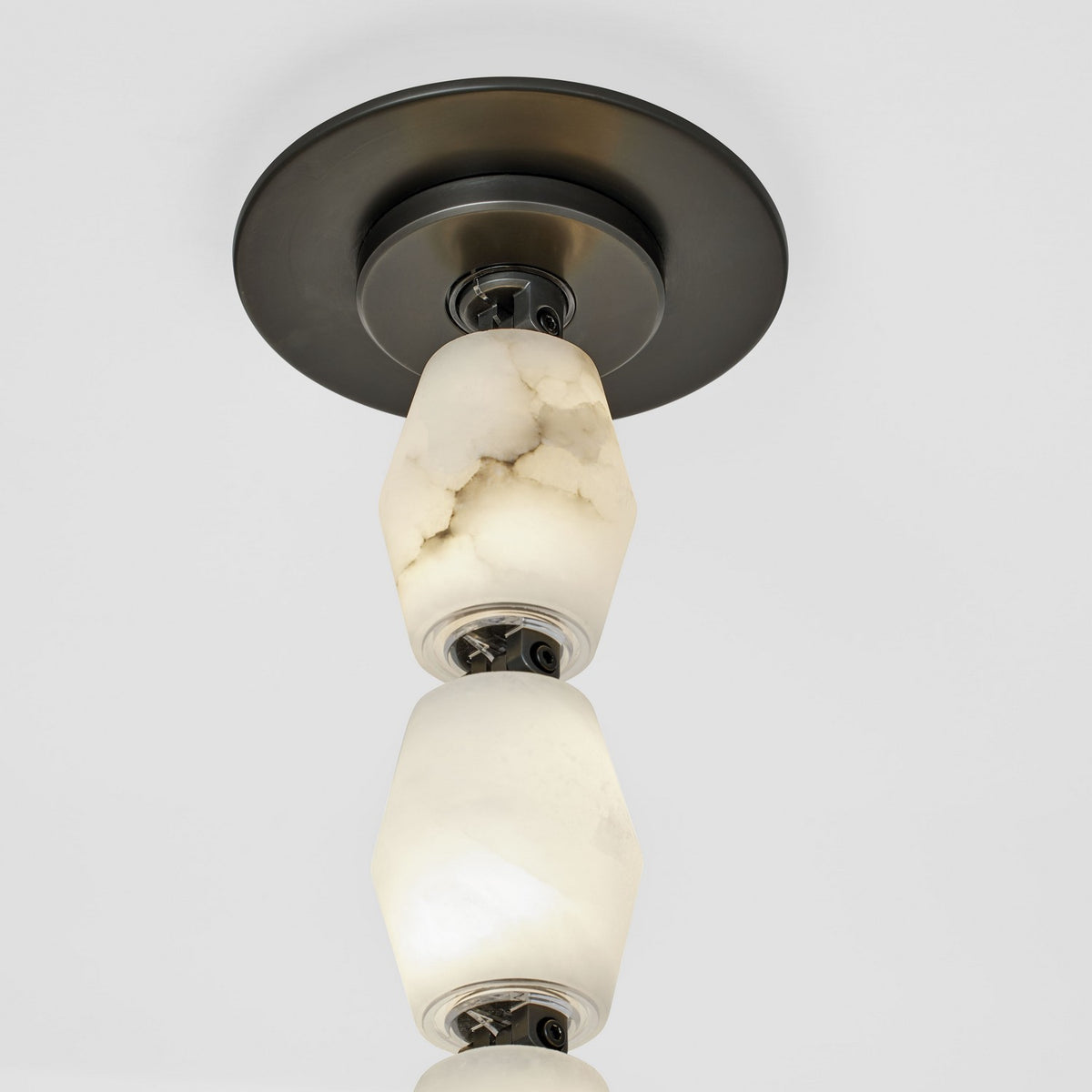 Collier Alabaster 28 Sconce