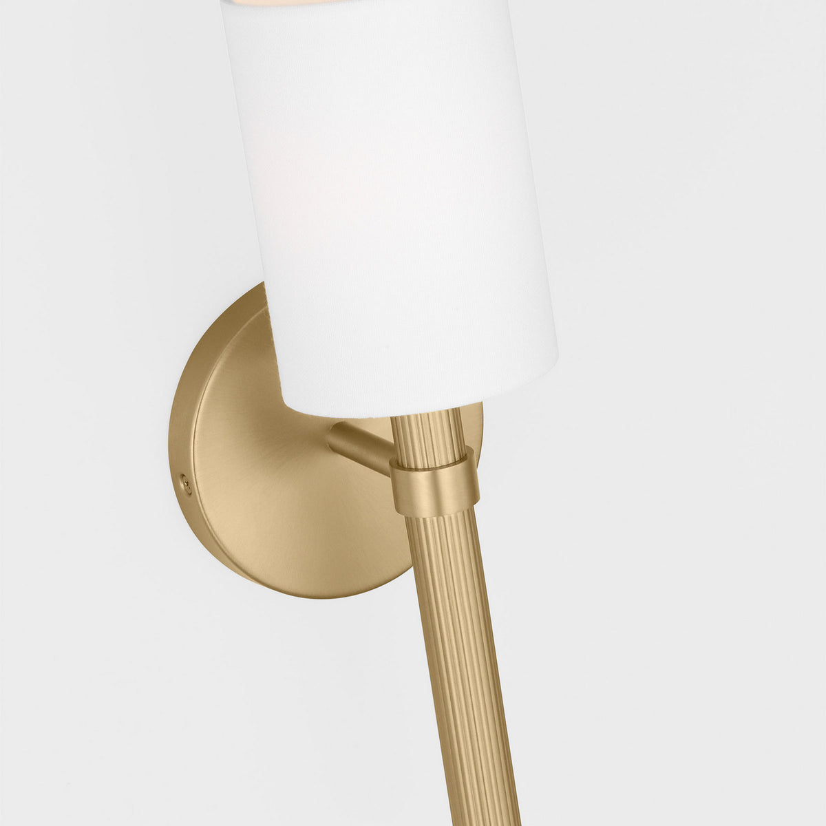 Manor Medium Sconce