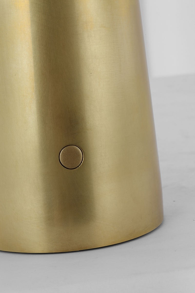 Sesa Accent Rechargeable Table Lamp