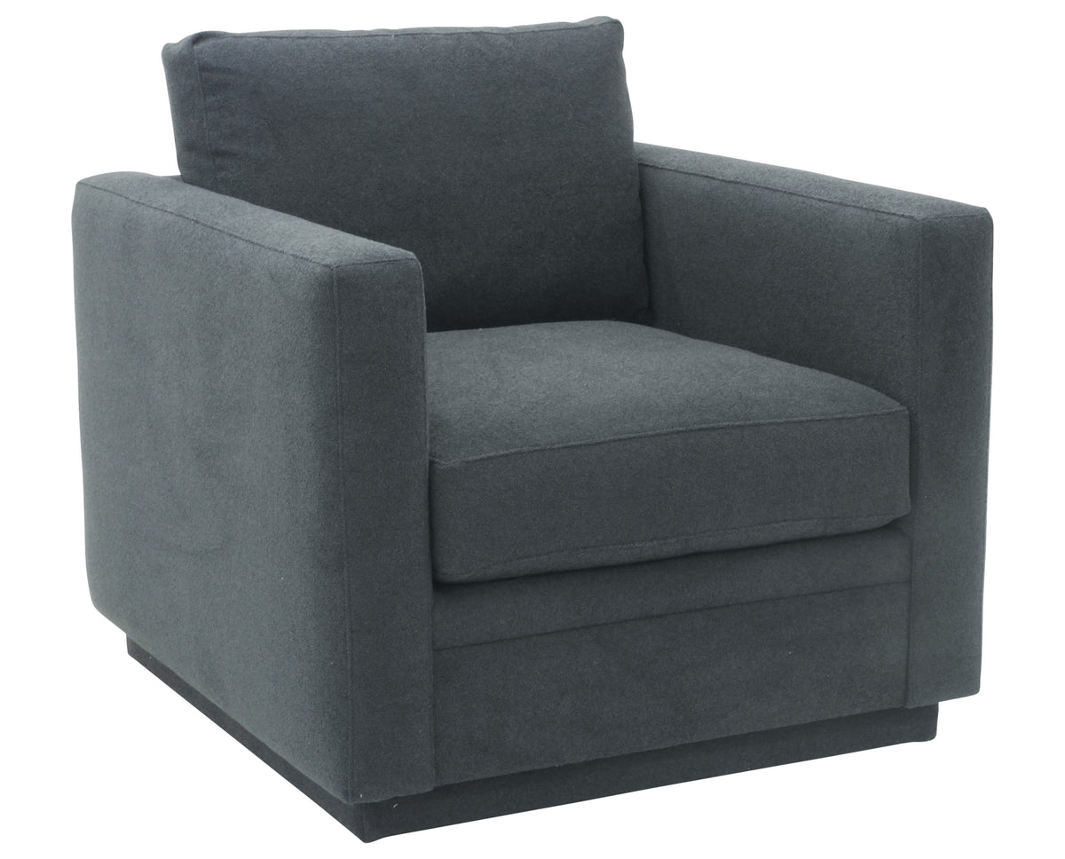 Logan | Chair