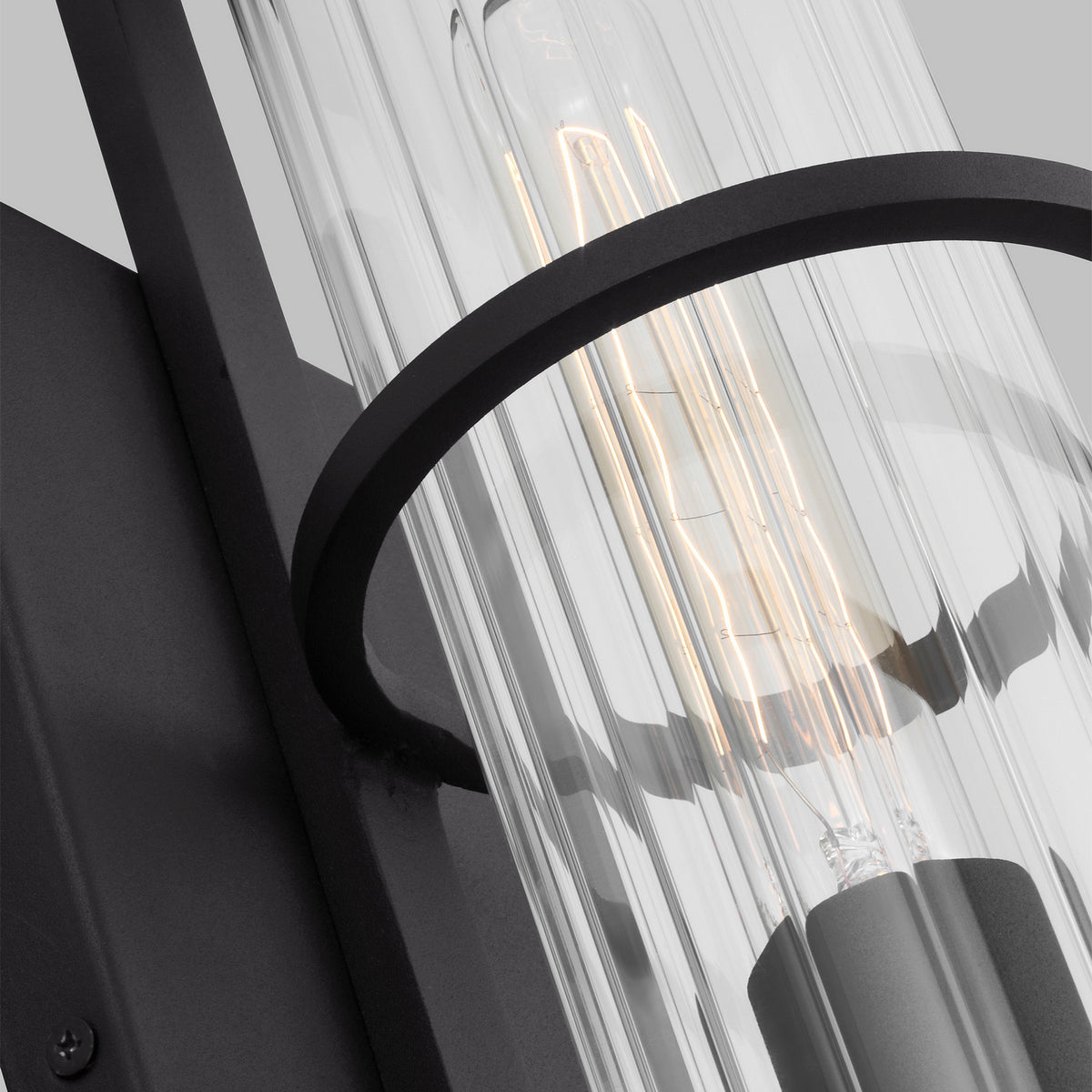 Alcona Medium Wall Lantern