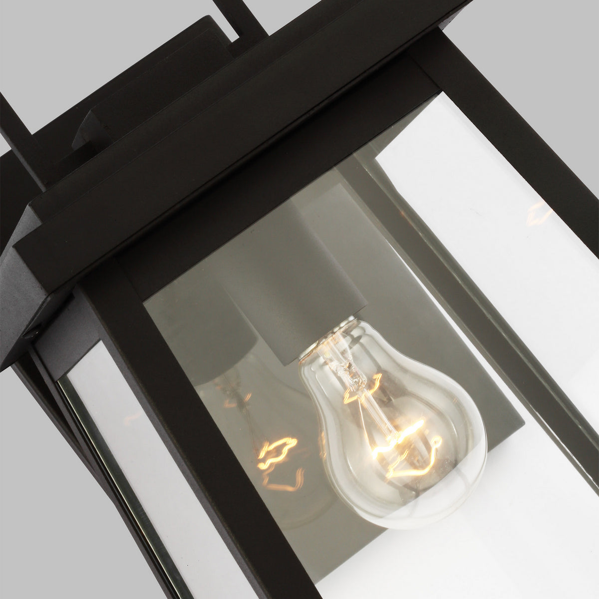 Founders Large Wall Lantern — 75 W