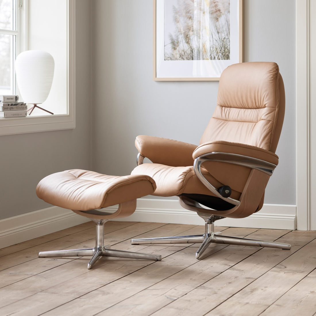 Stressless Sunrise Recliner Cross Base, room setting, shown in Paloma Almond