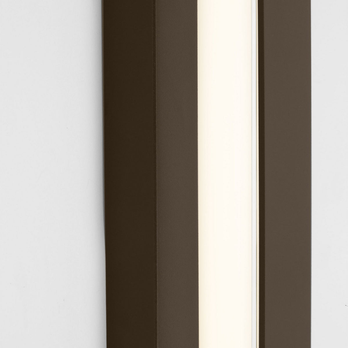 Aspen 60 Outdoor Wall
