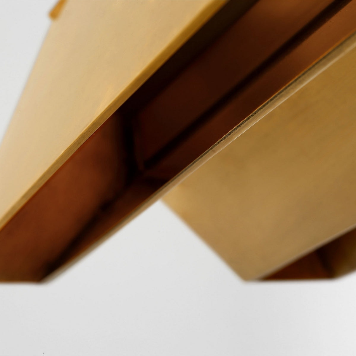 Pench Medium Linear Chandelier