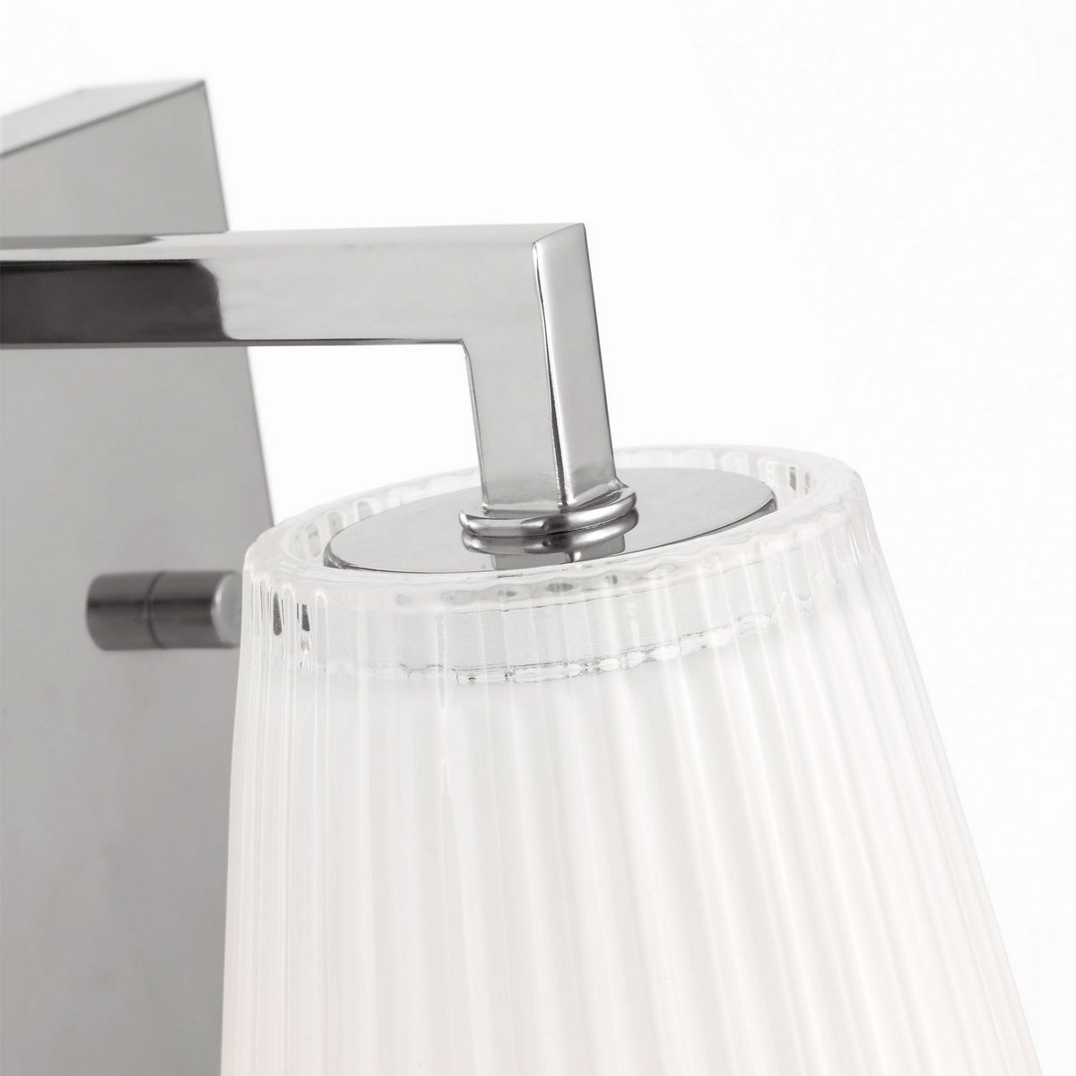 Upson One Light Bath