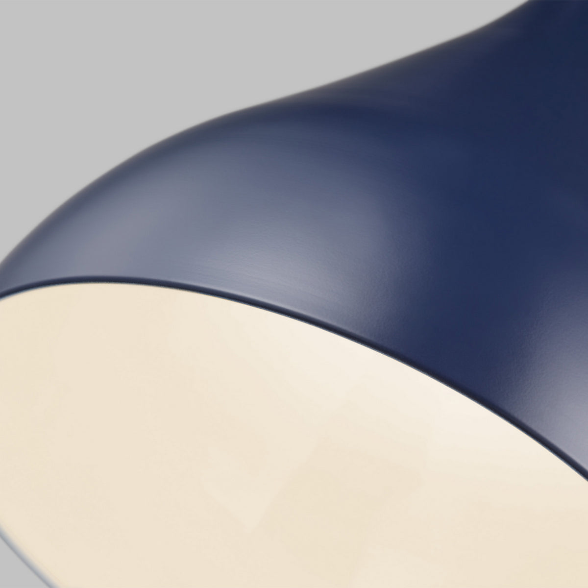 Oden Medium Pendant — 75 W