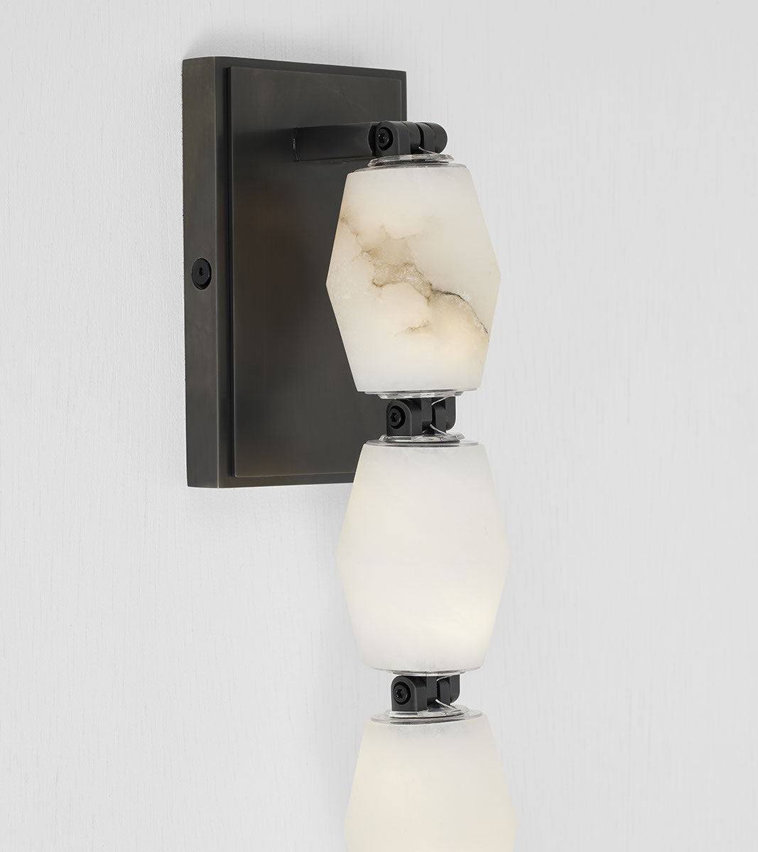 Collier Alabaster 28 Sconce