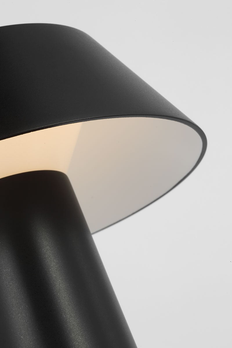 Sesa Short Accent Rechargeable Table Lamp