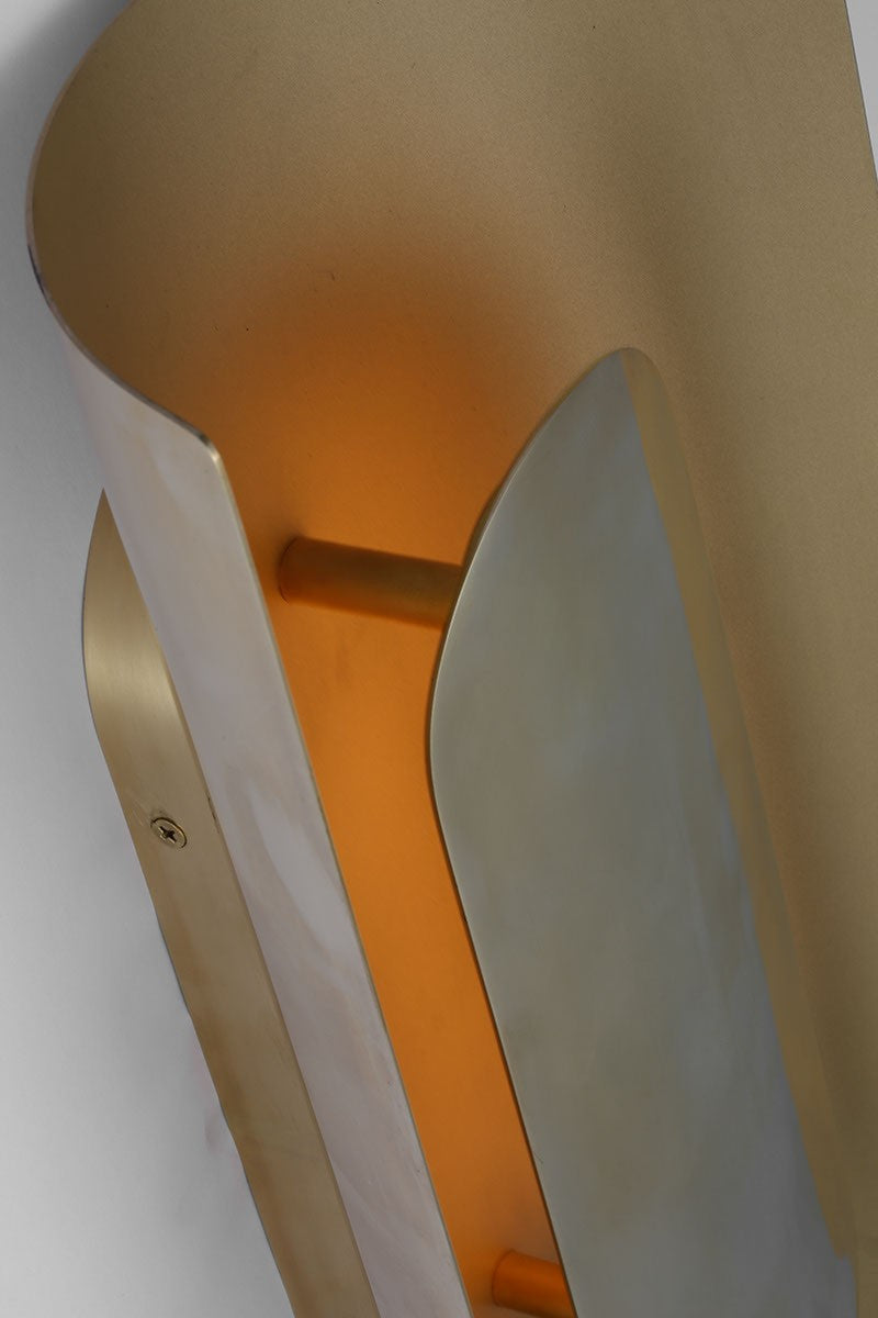 Shielded Medium Sconce