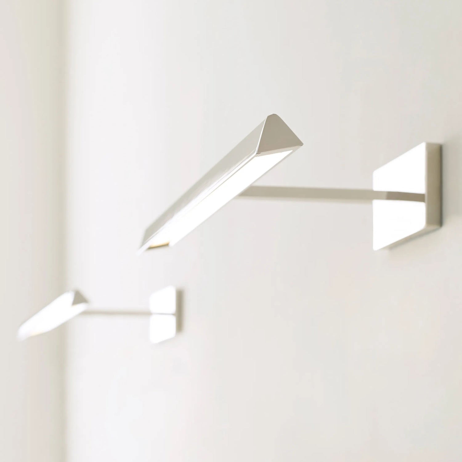 Dessau 12" Picture Light