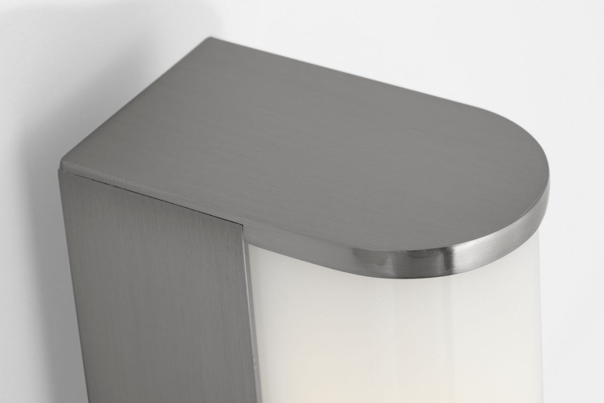 Cavitt 18 LED Vanity