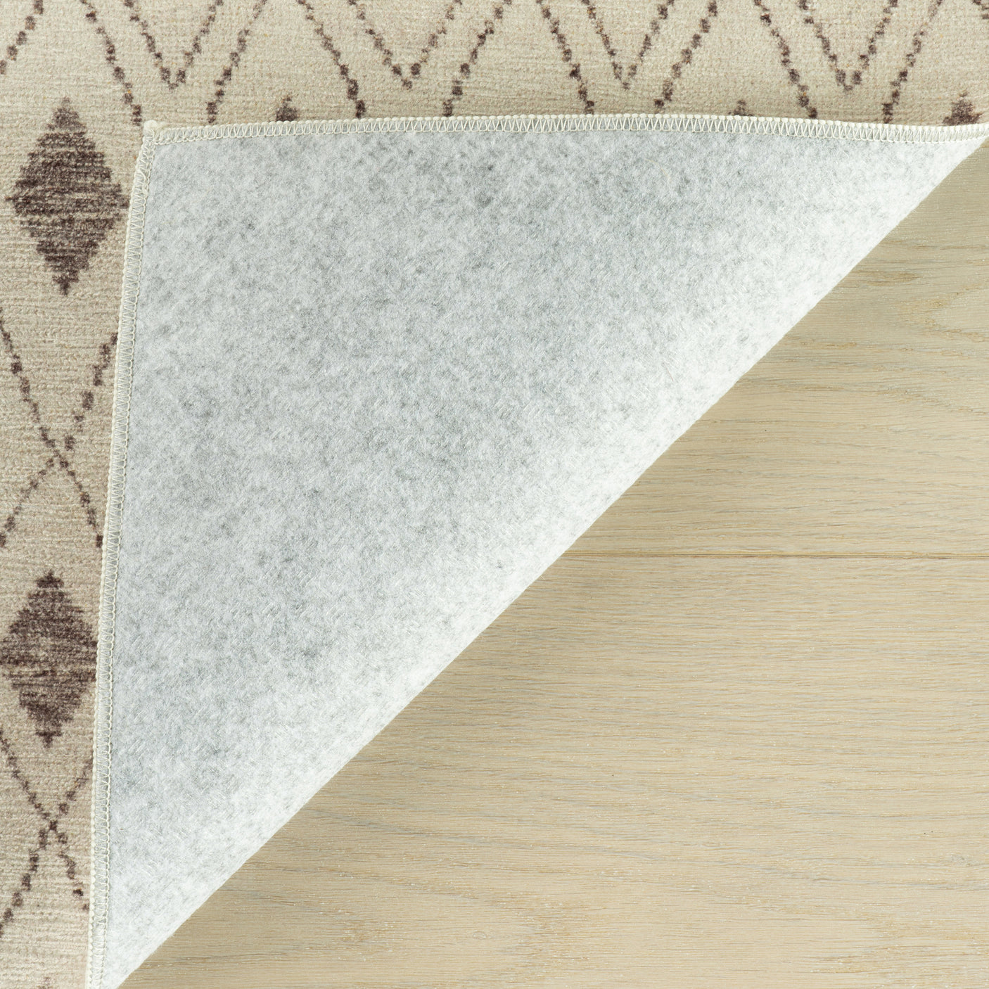 Chandler Ivory Machine Washable Rug
