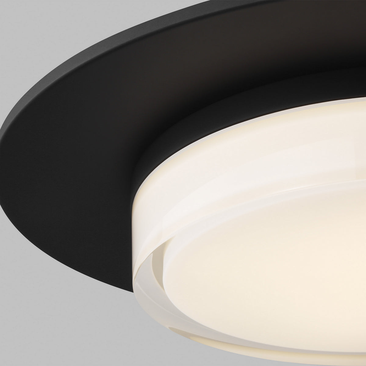 Sen 17 Flush Mount