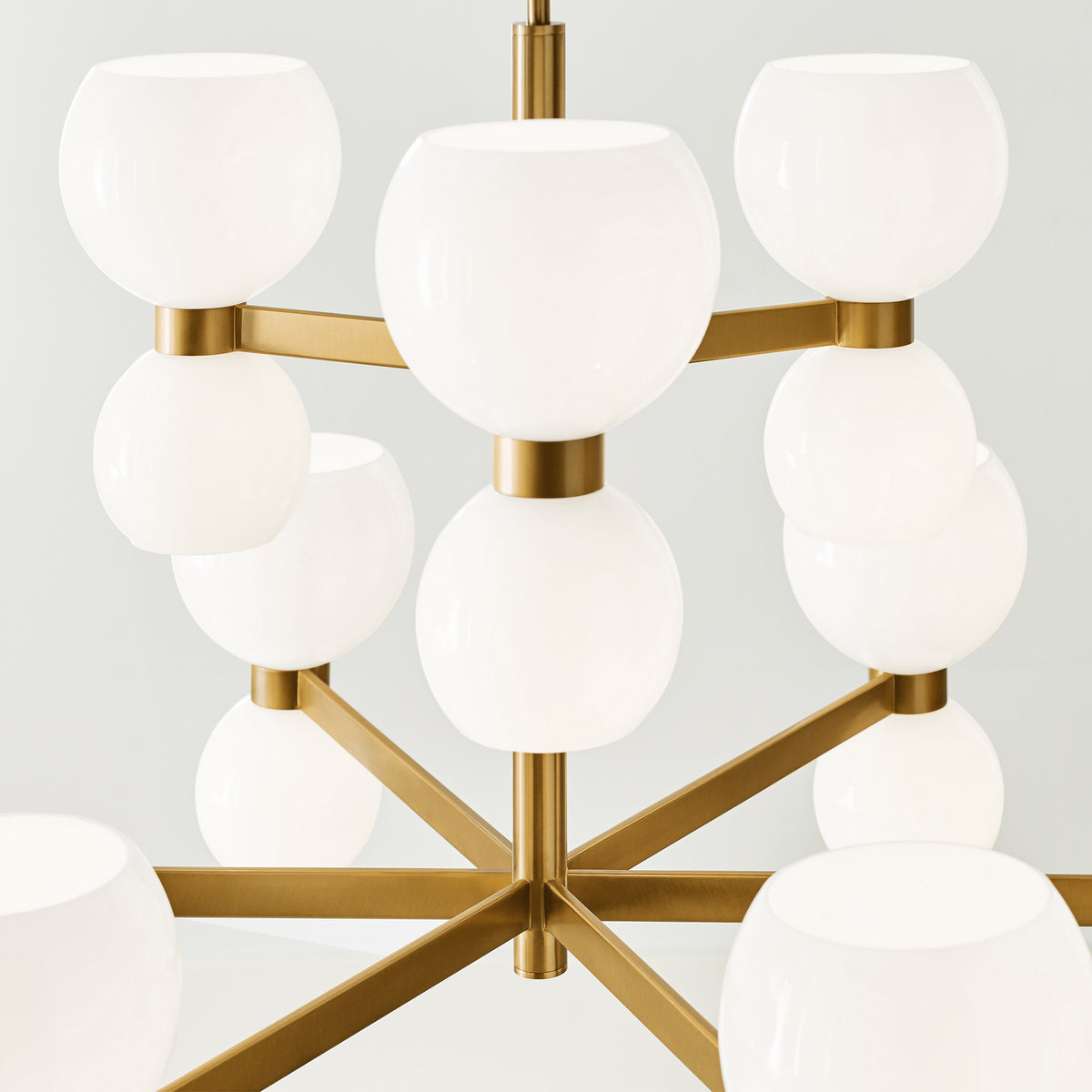 Londyn Medium Chandelier