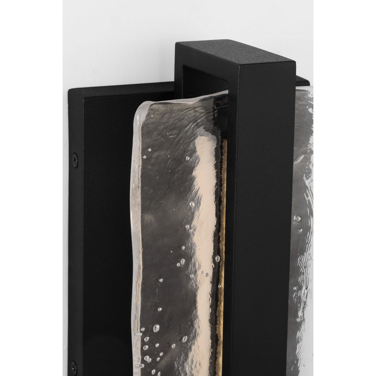 Briggs 9" Sconce