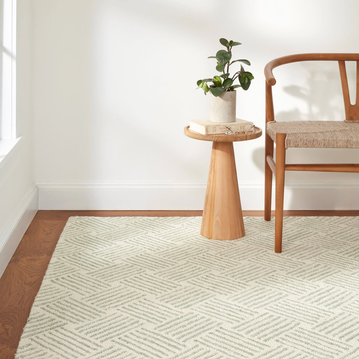 Dash & Albert Layers Hand Hooked Wool Rug in Desert Sage, room setting