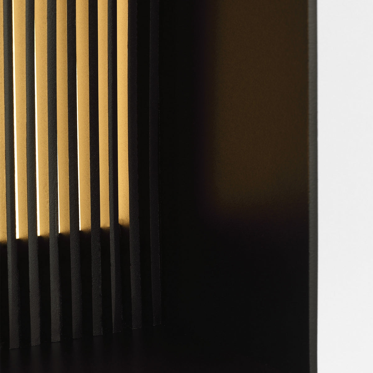 Strum 36 Wall