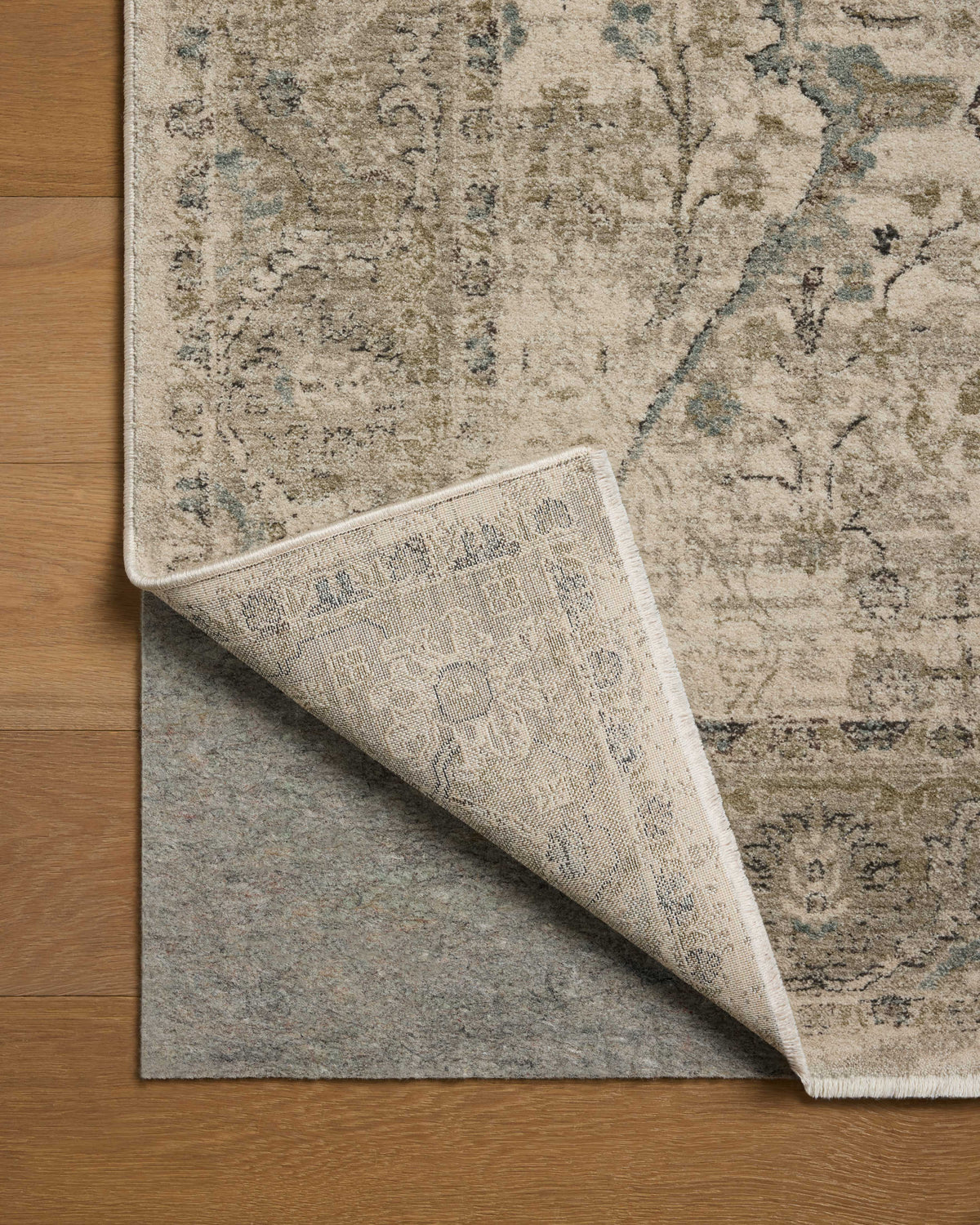 Briar Rug 02