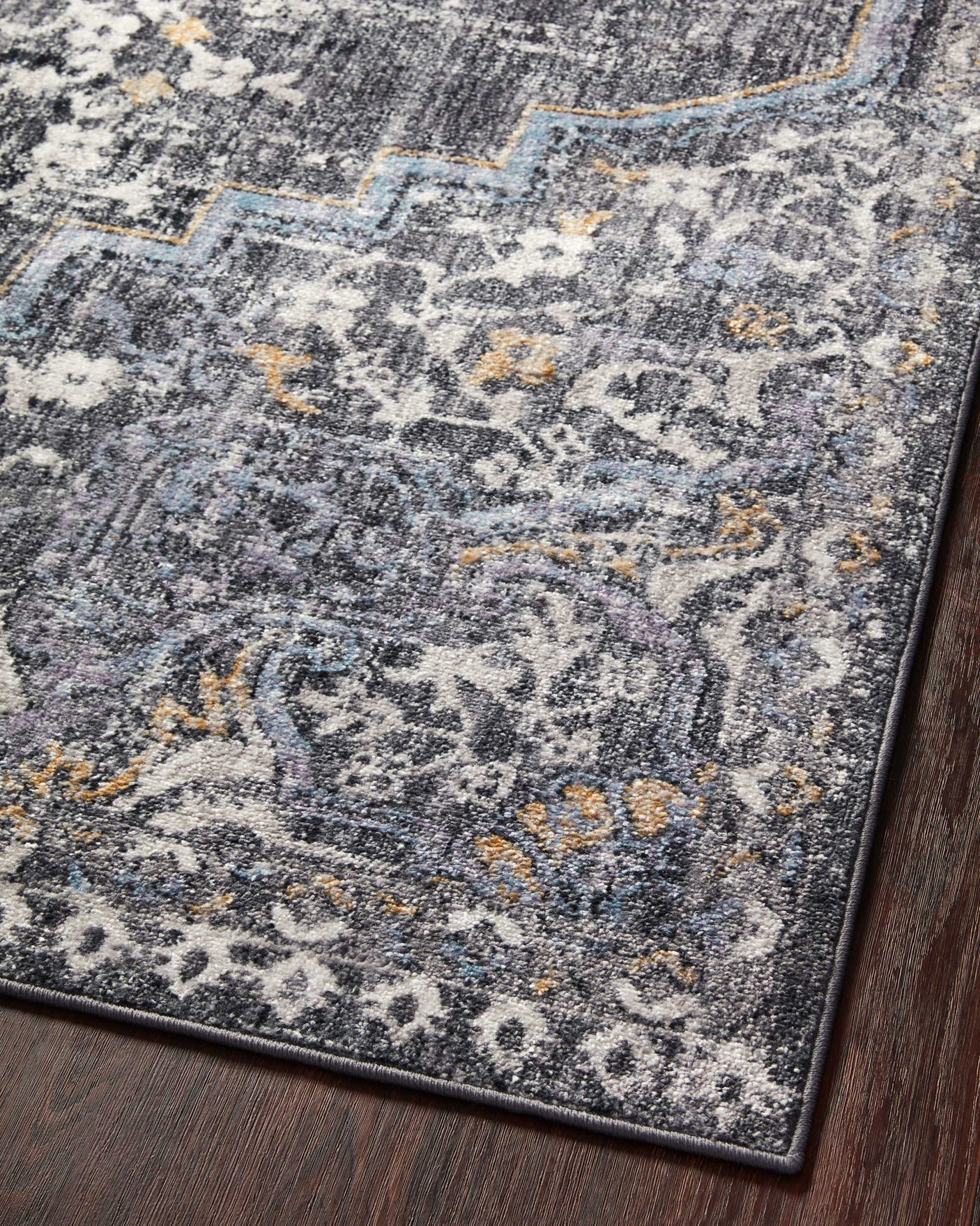 Cassandra Rug 02