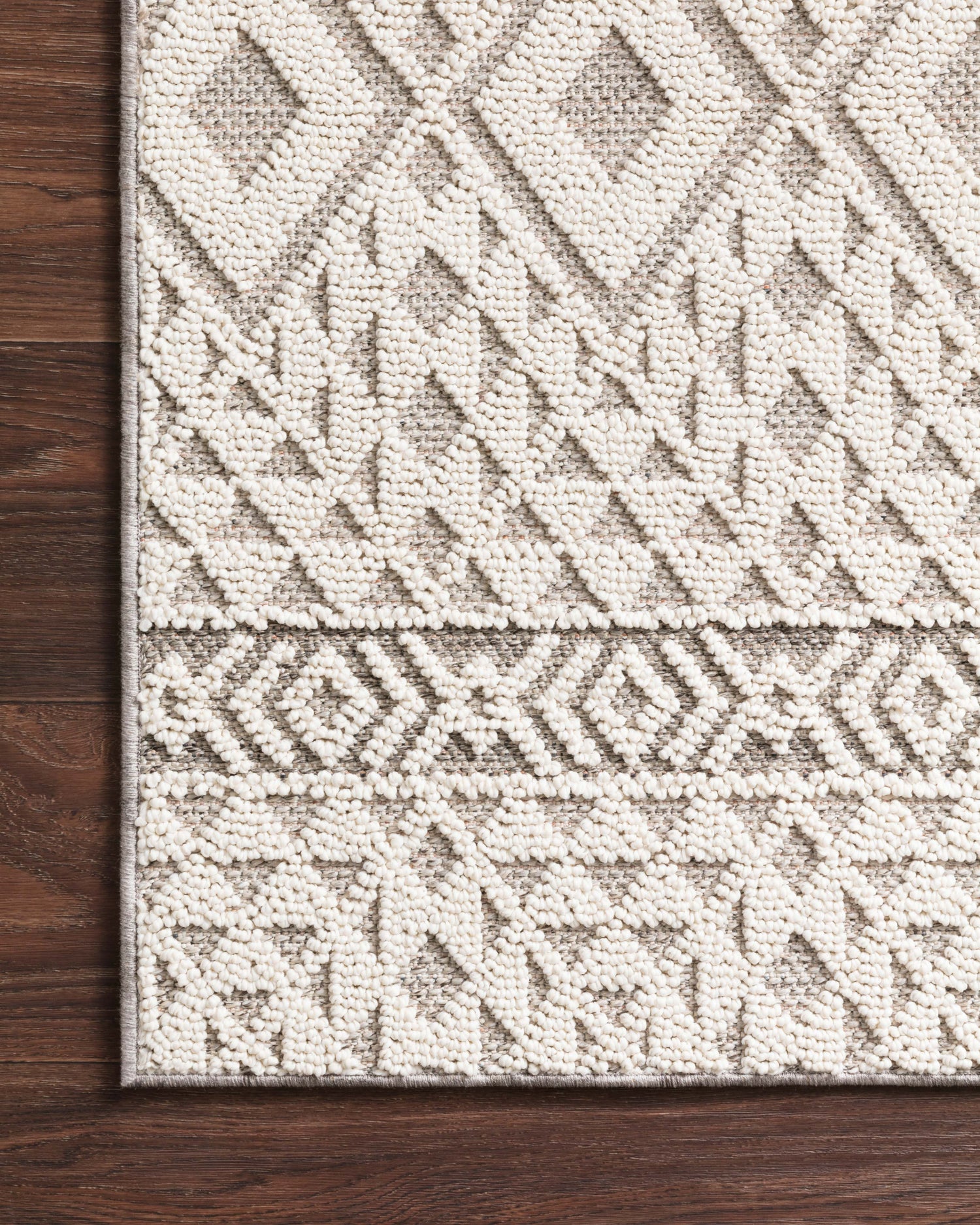 Cole Rug 04 | Silver / Ivory