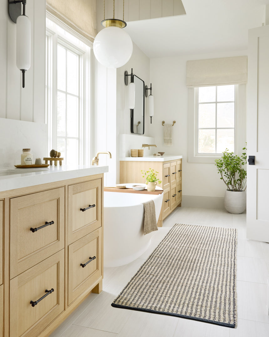 Colton Rug 02 | Ivory / Black