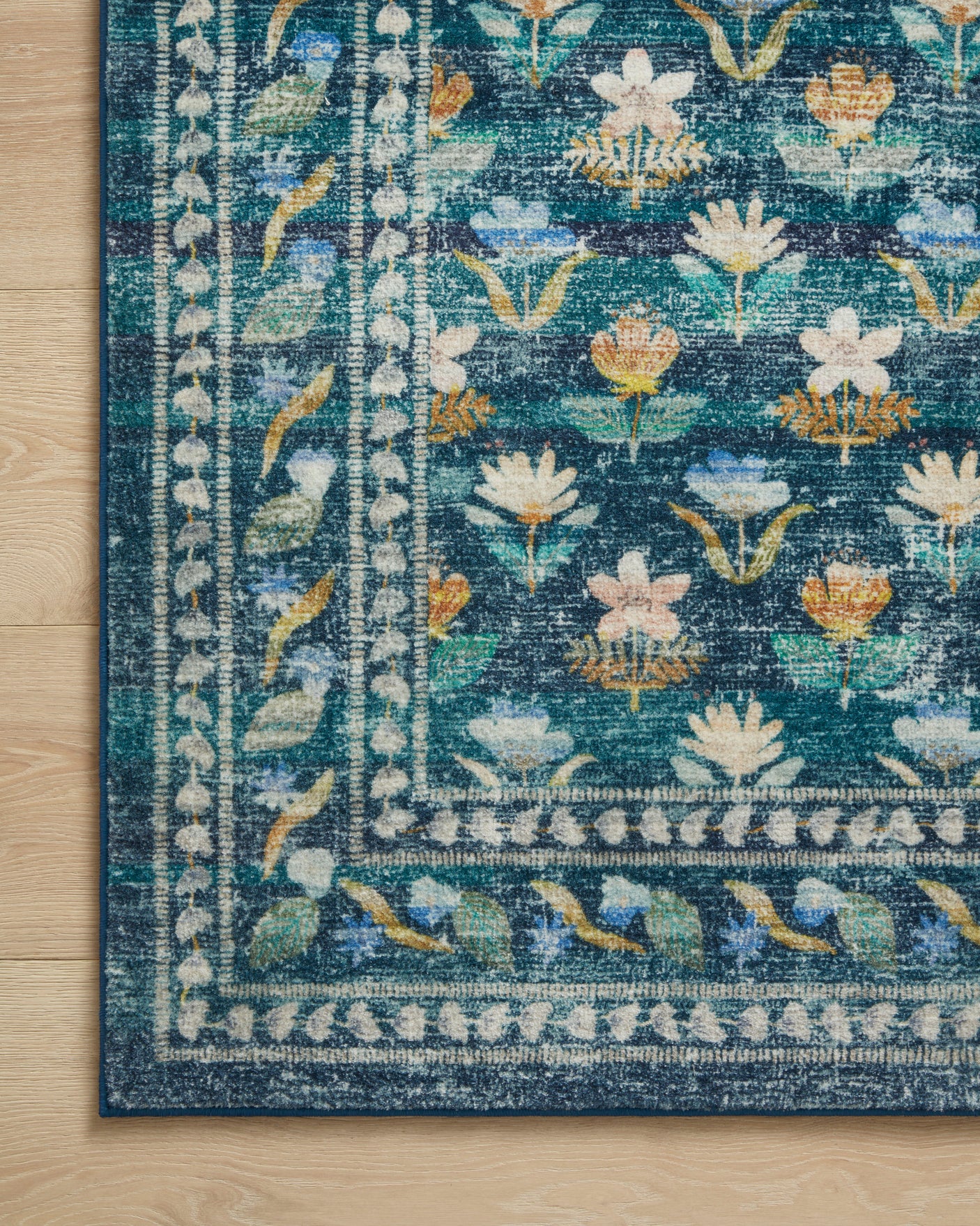 Courtyard Rug 05