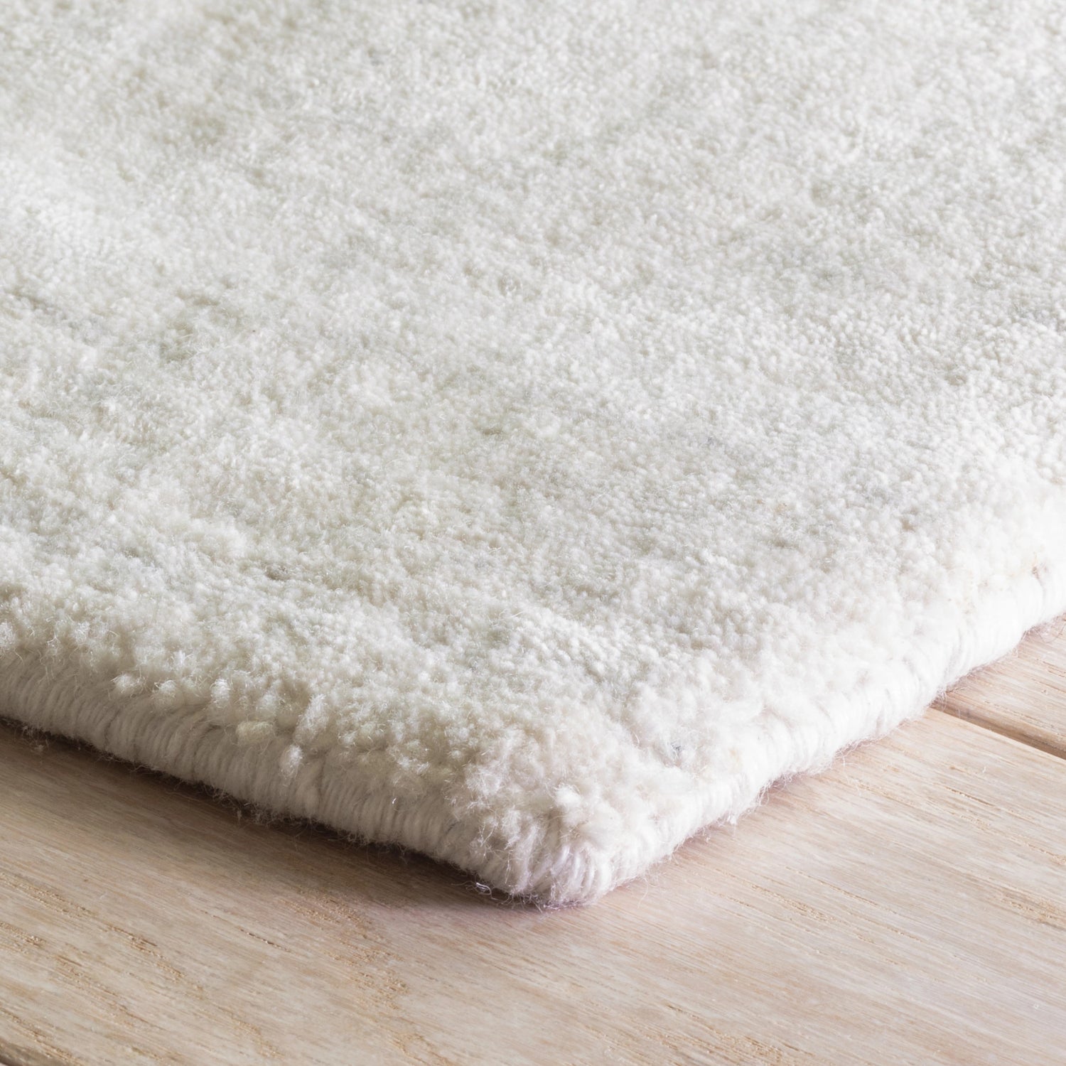 Nordic Hand Loom Knotted Performance Rug