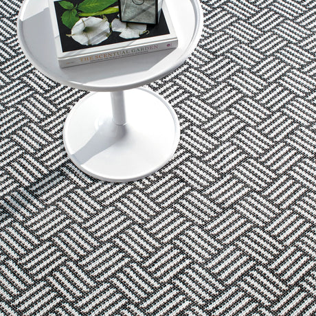 Crisscross Handwoven Indoor/Outdoor Rug