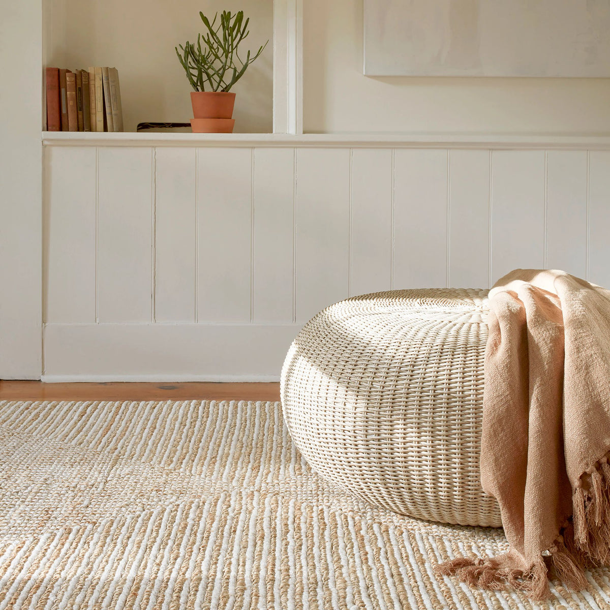 Kelan Handwoven Jute Rug