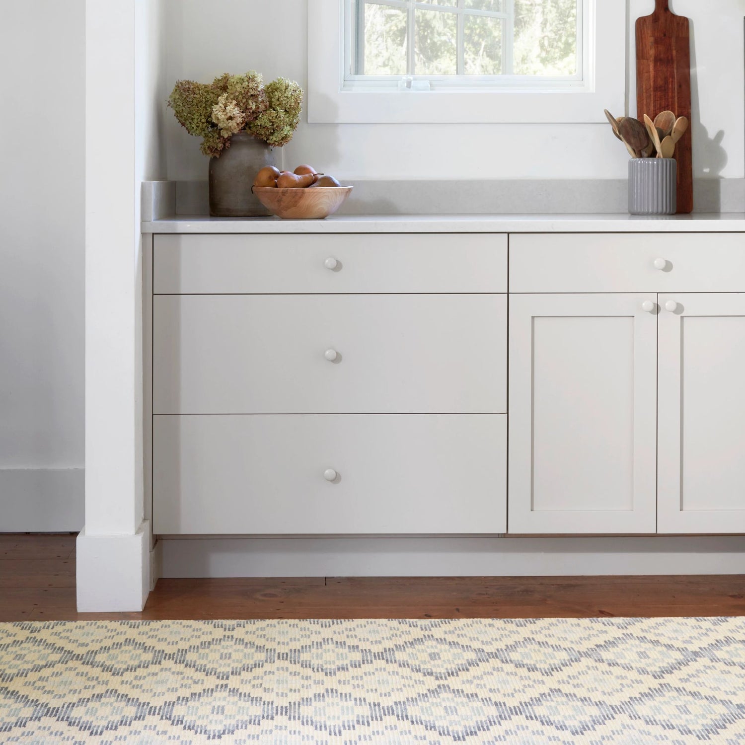 Diamond Cove Hand Tufted Wool Rug