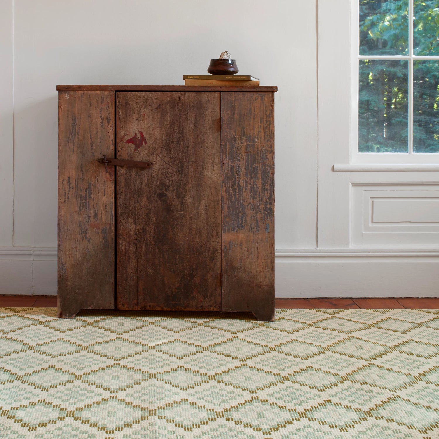 Diamond Cove Hand Tufted Wool Rug