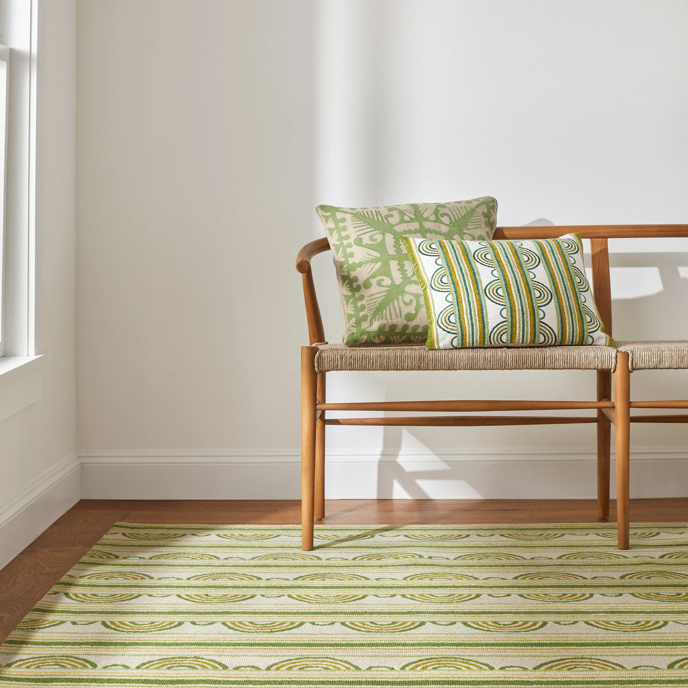 Button Hand Micro Hooked Wool Rug