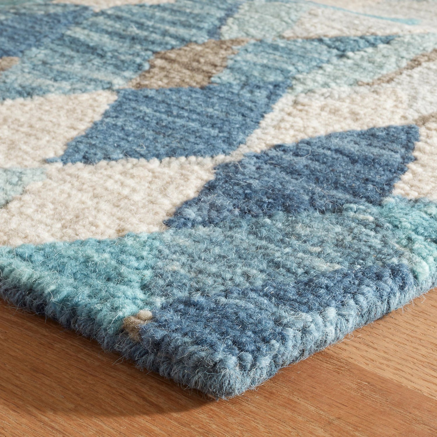 Deer Leap Hand Hooked Wool Rug