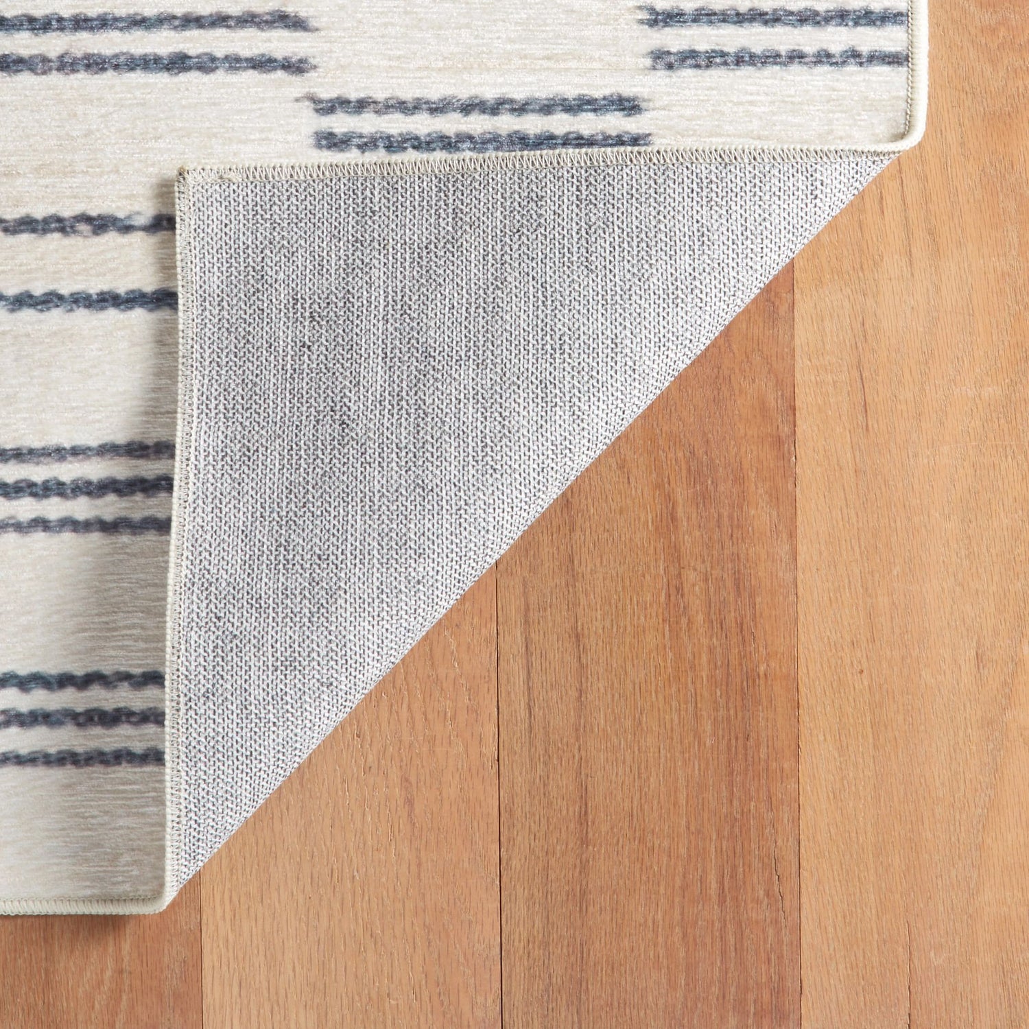 Leni Machine Washable Rug