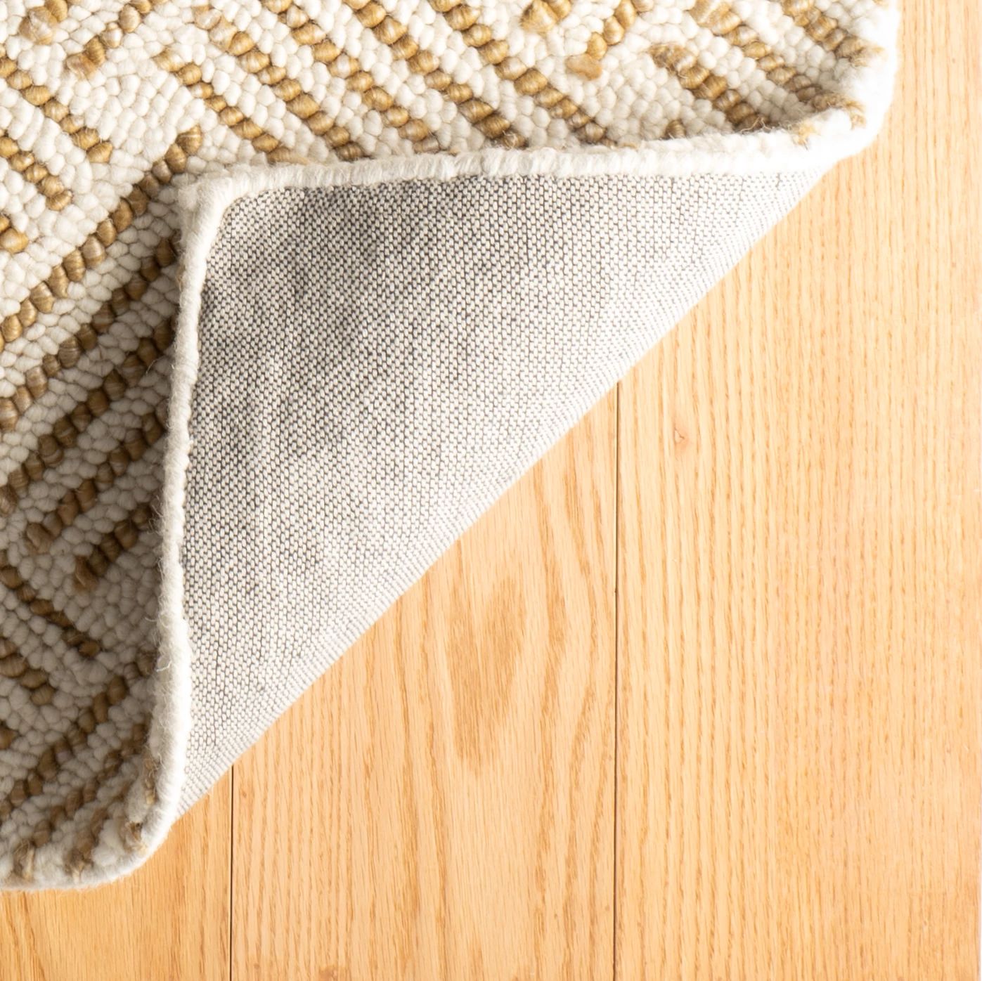 Layers Hand Hooked Wool Rug