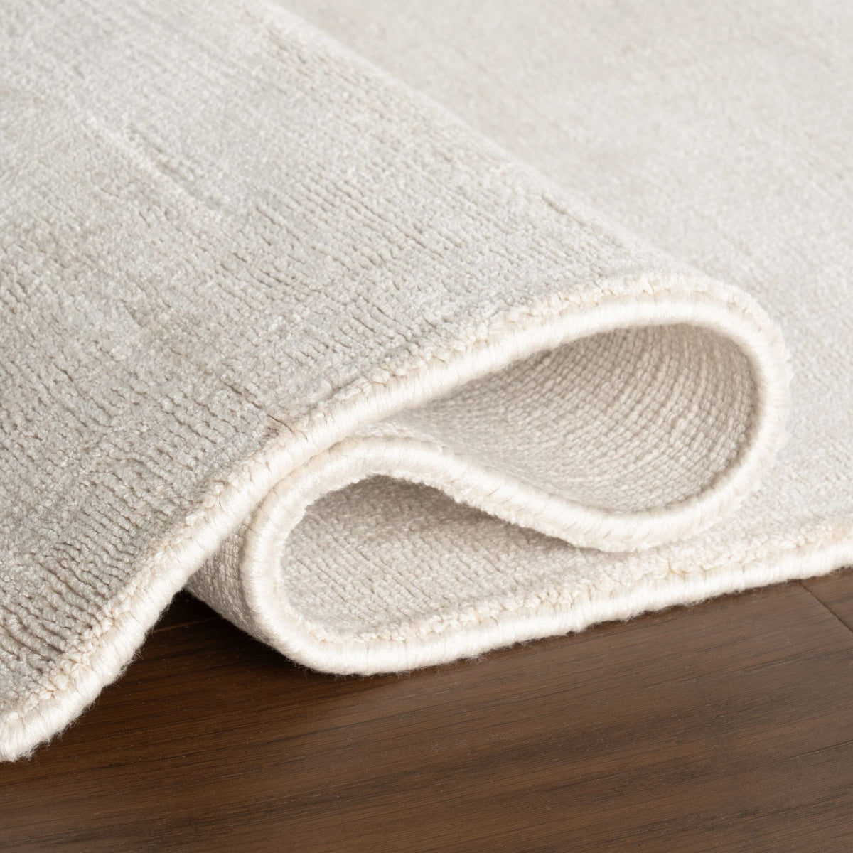 Alva Hand Loom Knotted Viscose Rug