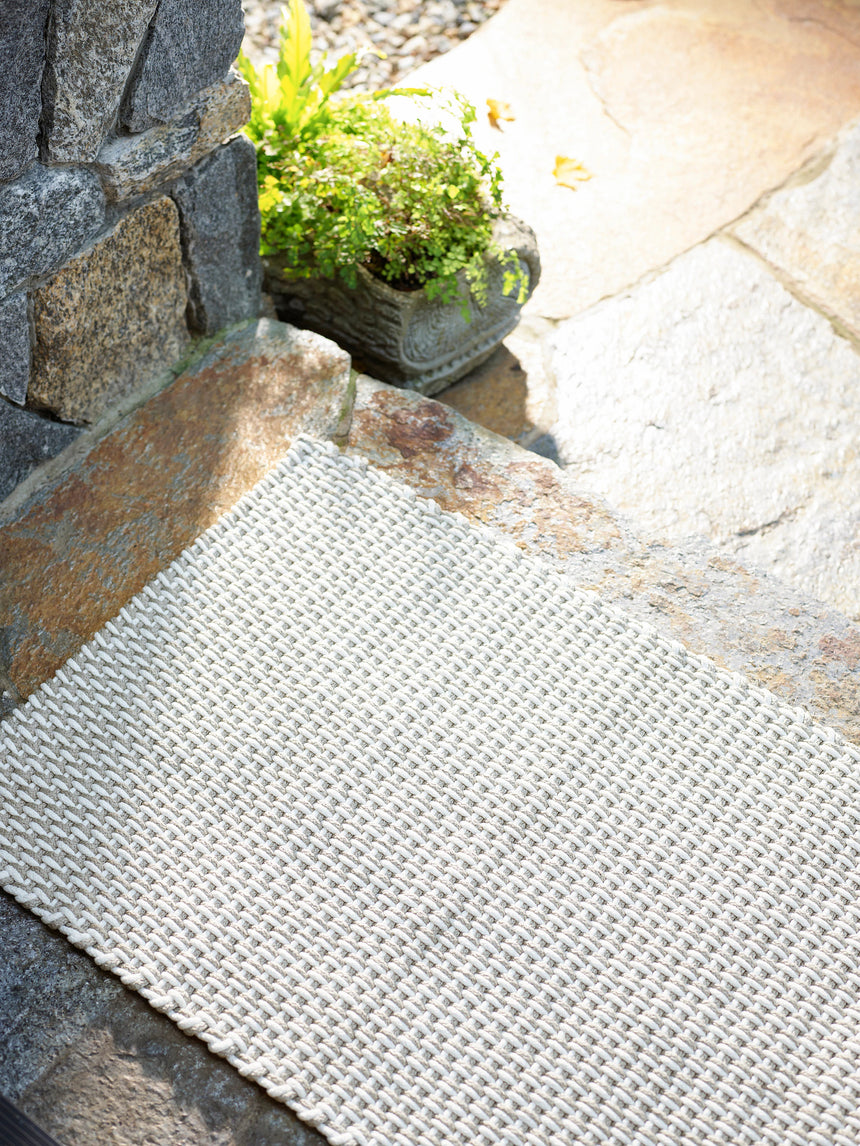Two-Tone Rope Handwoven Indoor/Outdoor Rug