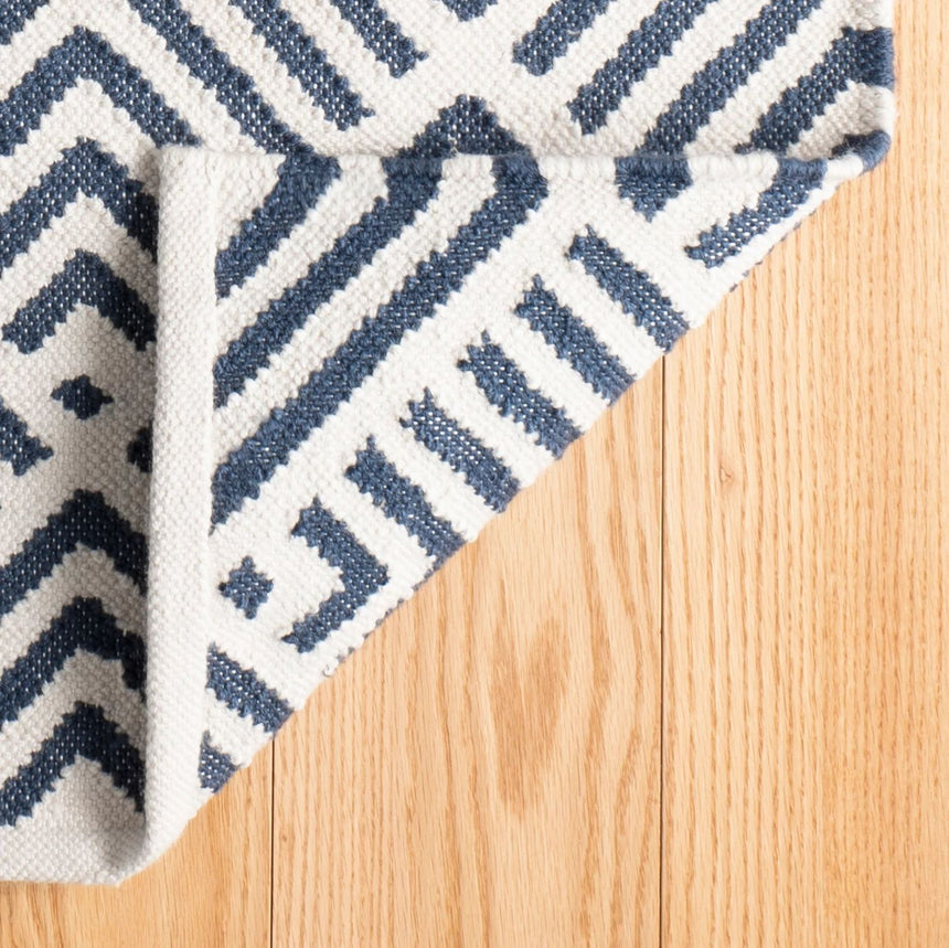 Cleo Handwoven Indoor/Outdoor Rug