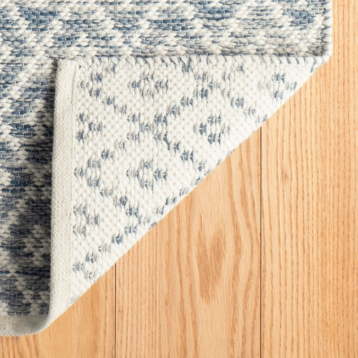 Melange Diamond Handwoven Cotton Rug