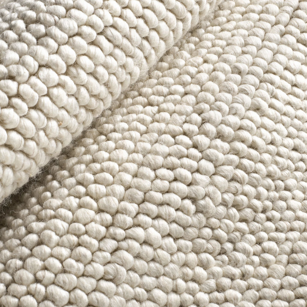 Niels Handwoven Wool/Viscose Rug