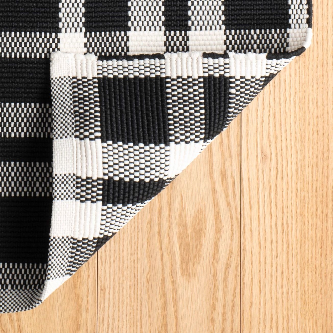 Tattersall Handwoven Indoor/Outdoor Rug