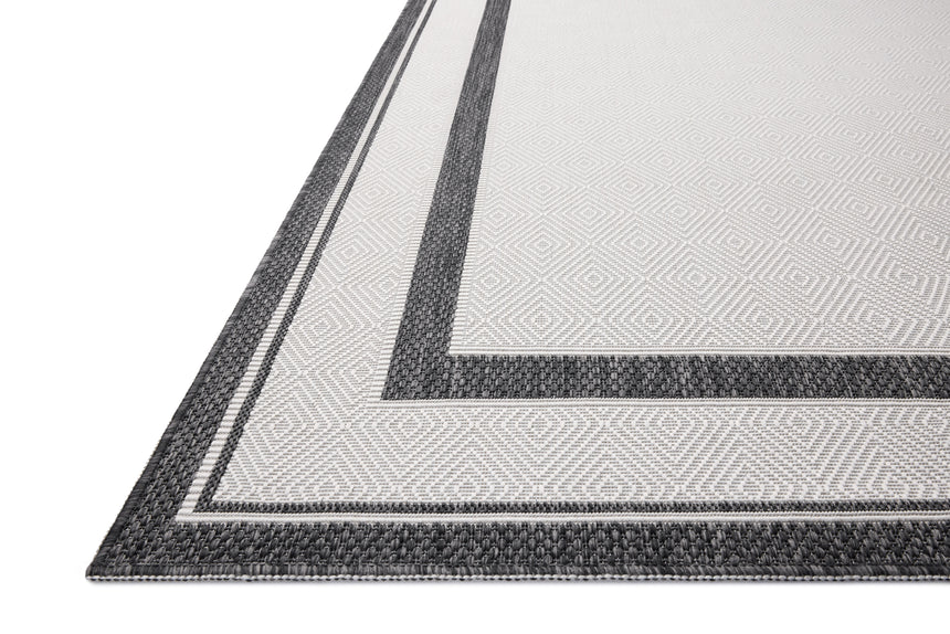 Easton Rug 11 | Onyx / Ivory