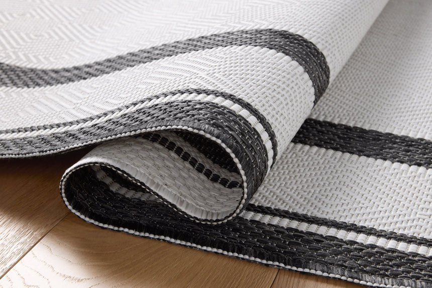 Easton Rug 11 | Onyx / Ivory