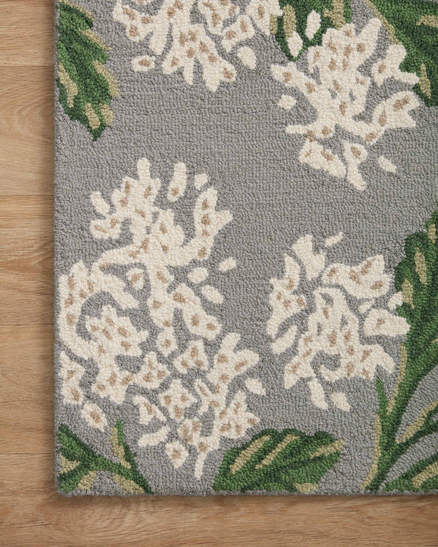 Joie Rug 04