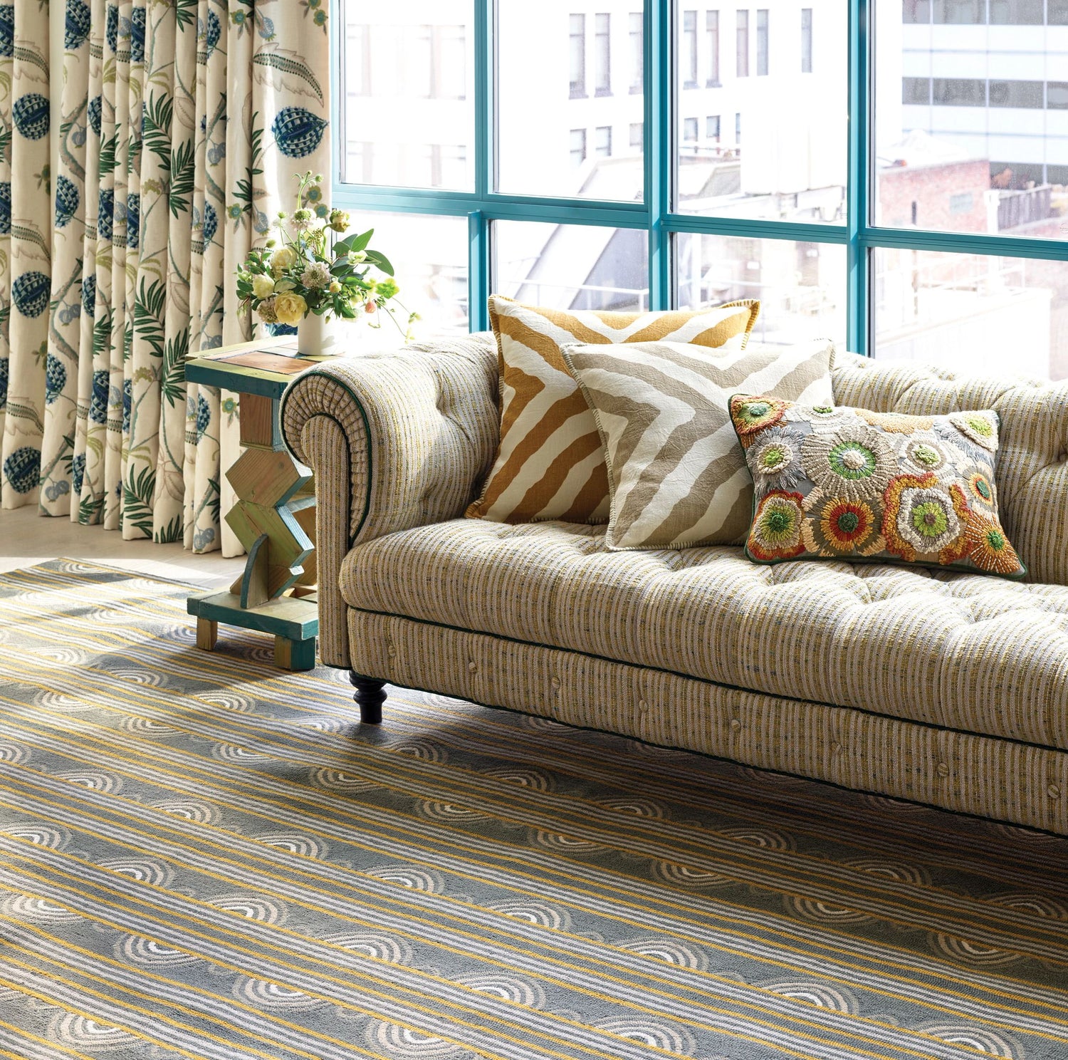 Button Hand Micro Hooked Wool Rug