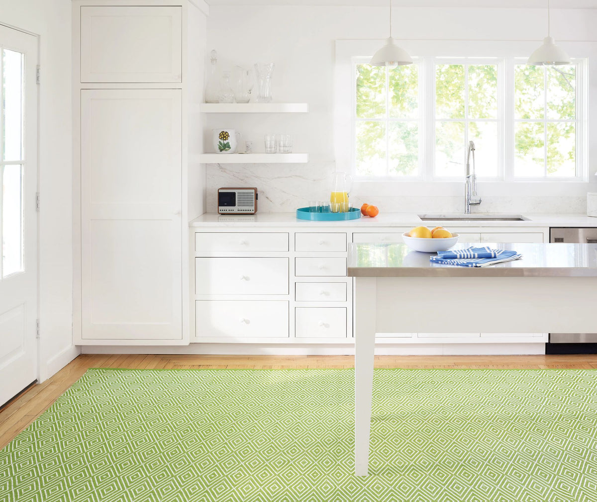 Diamond Handwoven Indoor/Outdoor Rug
